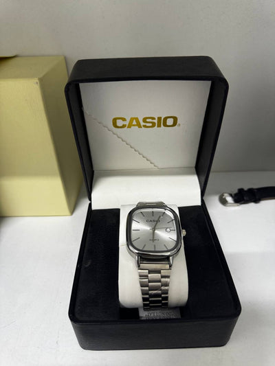CASIO QUARTZ - SILVER